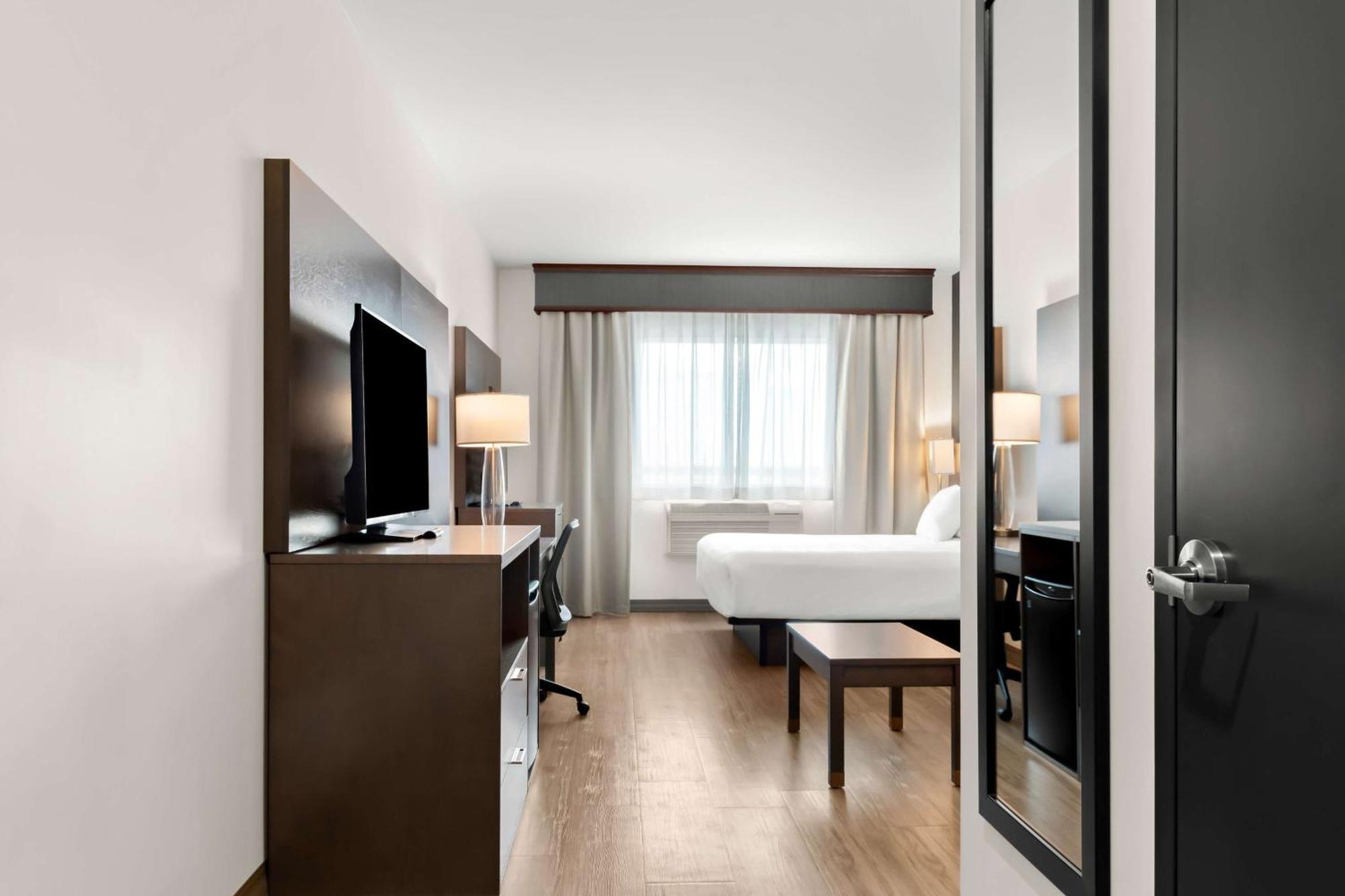 Best Western Plus Morden Exterior foto